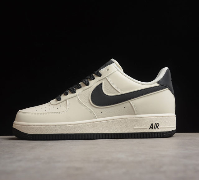 NK Air Force 1 # # GL6835-001 SIZE 36 36.5 37.5 38 38.5 39 40 40.5 41 42 42.5 4